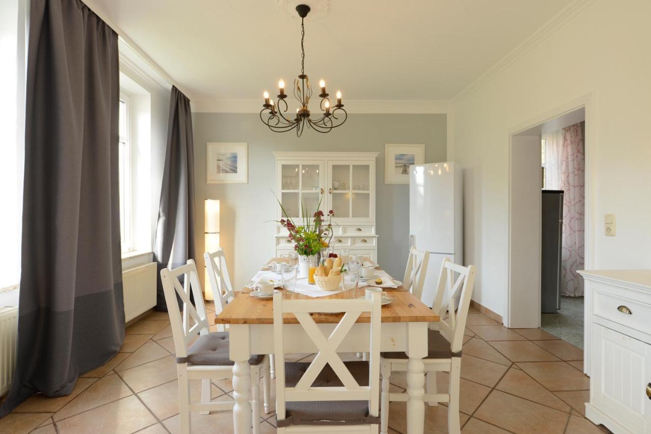Ferienhaus Fuer 8 Personen Mit Kamin & Terrasse ボルテンハーゲン エクステリア 写真