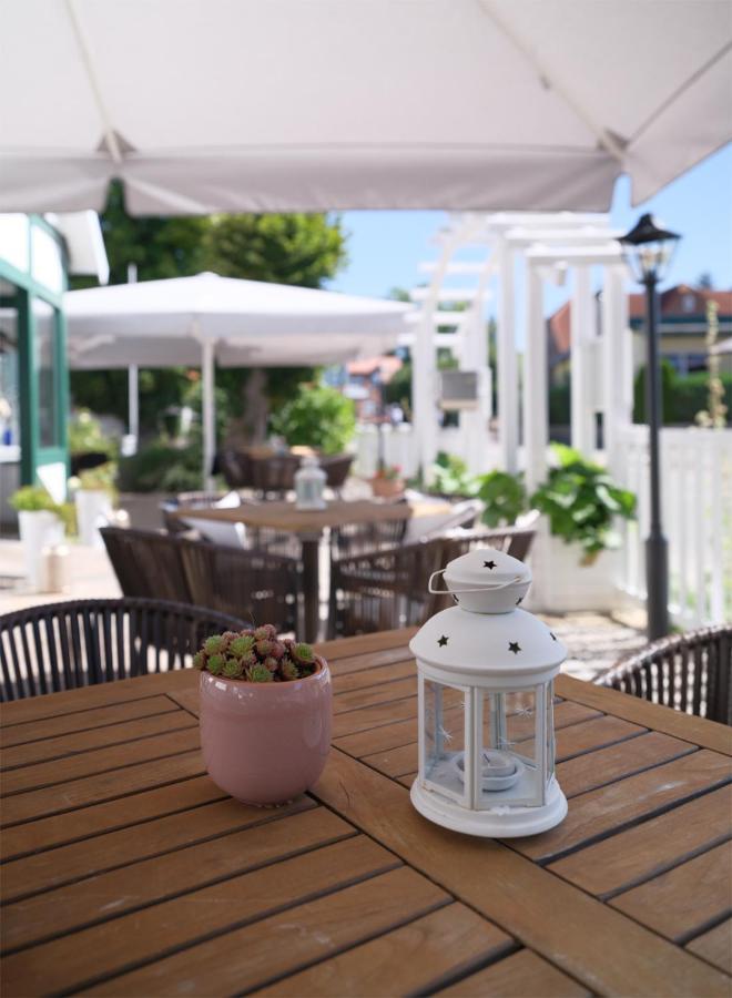 Ferienhaus Fuer 8 Personen Mit Kamin & Terrasse ボルテンハーゲン エクステリア 写真